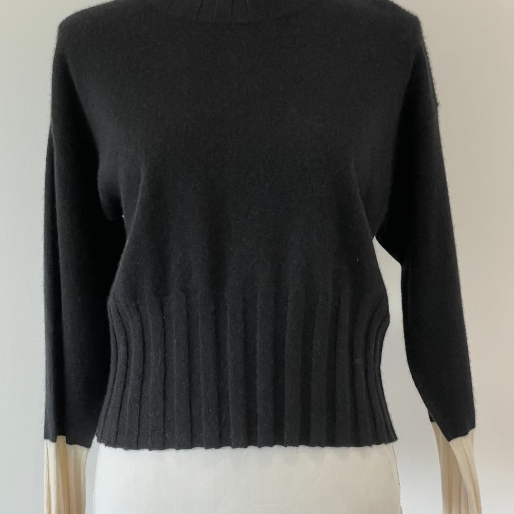 Brodie Cashmere Claudia Cuff Sweater Black White